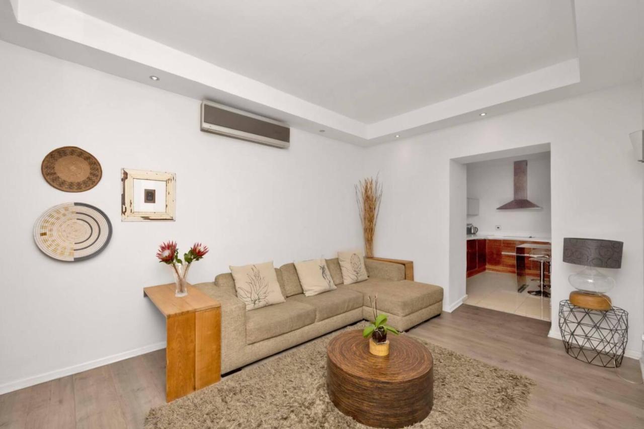 Charming Townhouse In De Waterkant ケープタウン エクステリア 写真