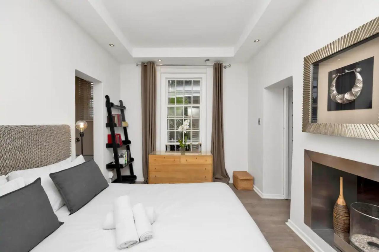 Charming Townhouse In De Waterkant ケープタウン エクステリア 写真
